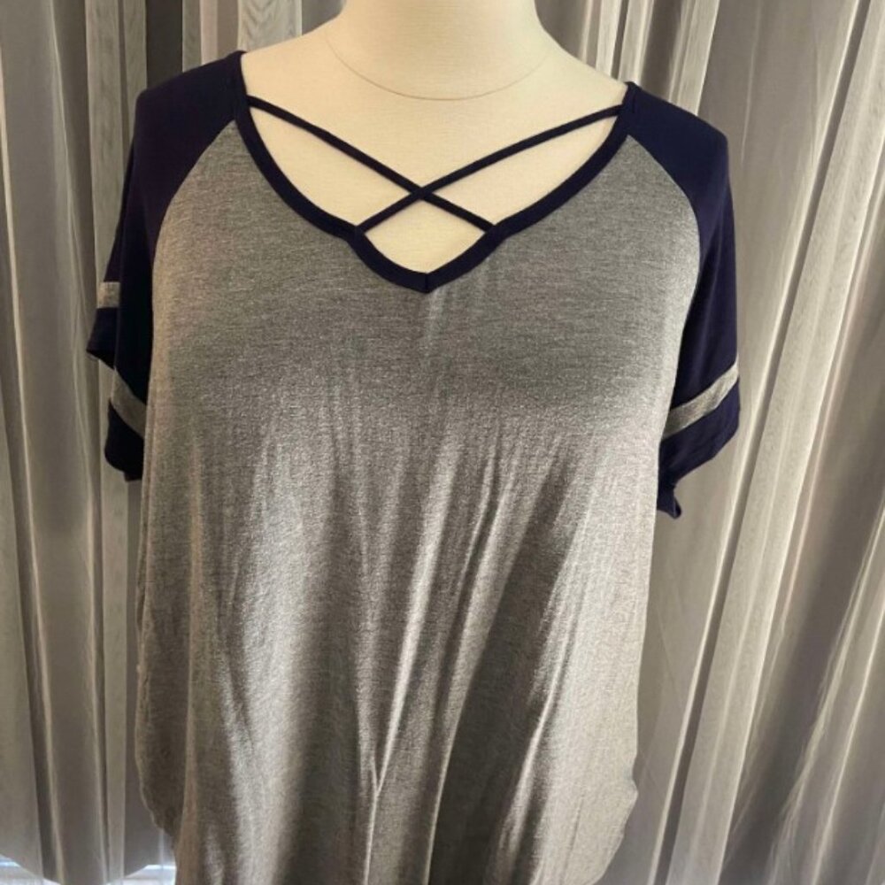 Torrid size 4 grey and Blue cross front tee